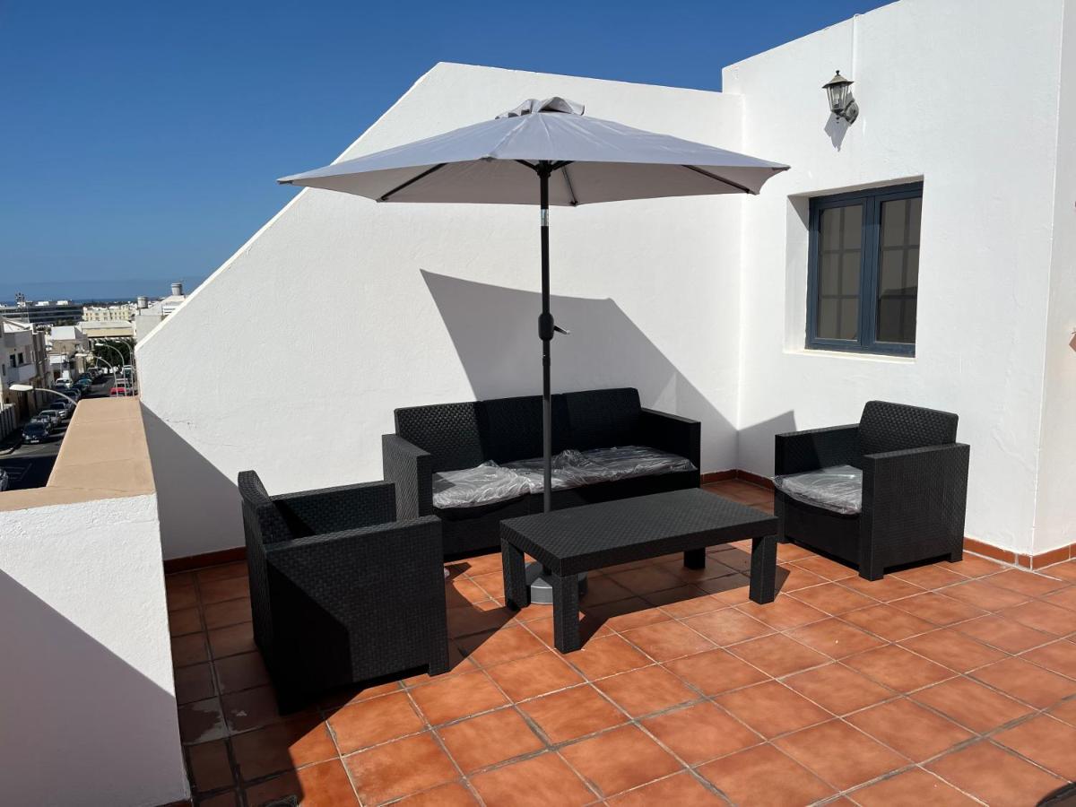 Atico Estacion Apartment Аресифе Екстериор снимка